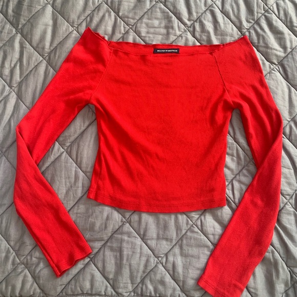 brandy melville red long sleeve